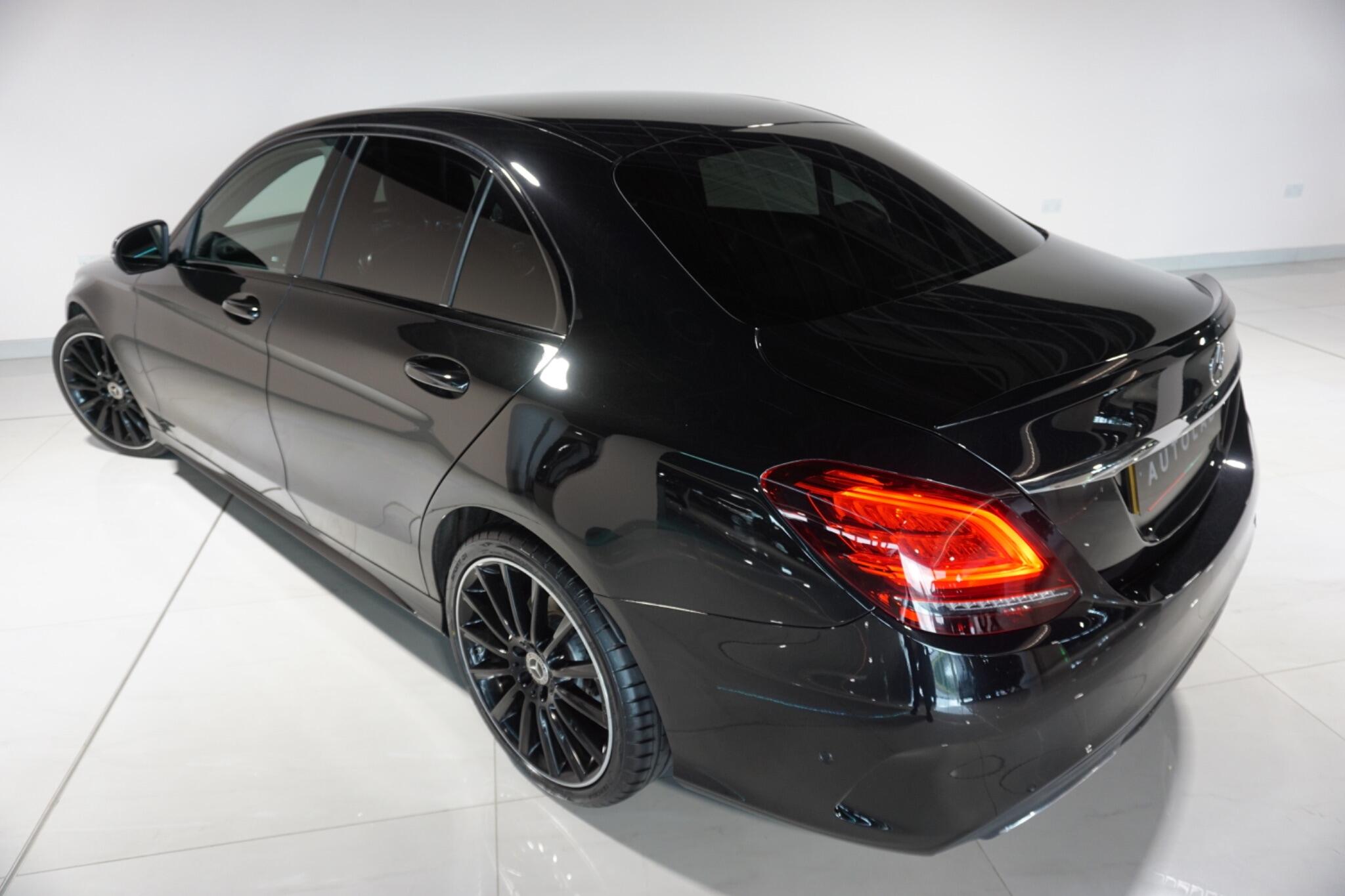 Mercedes-Benz C Class 2.0 C220d AMG Line Night Edition (Premium) Saloon 4dr Diesel G-Tronic+ Euro 6 (s/s) (194 ps)